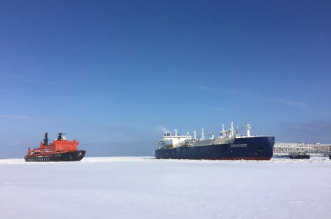 روسيا توجه ناقلات نفط عبر القطب الشمالي لأول مرة للالتفاف على العقوبات
