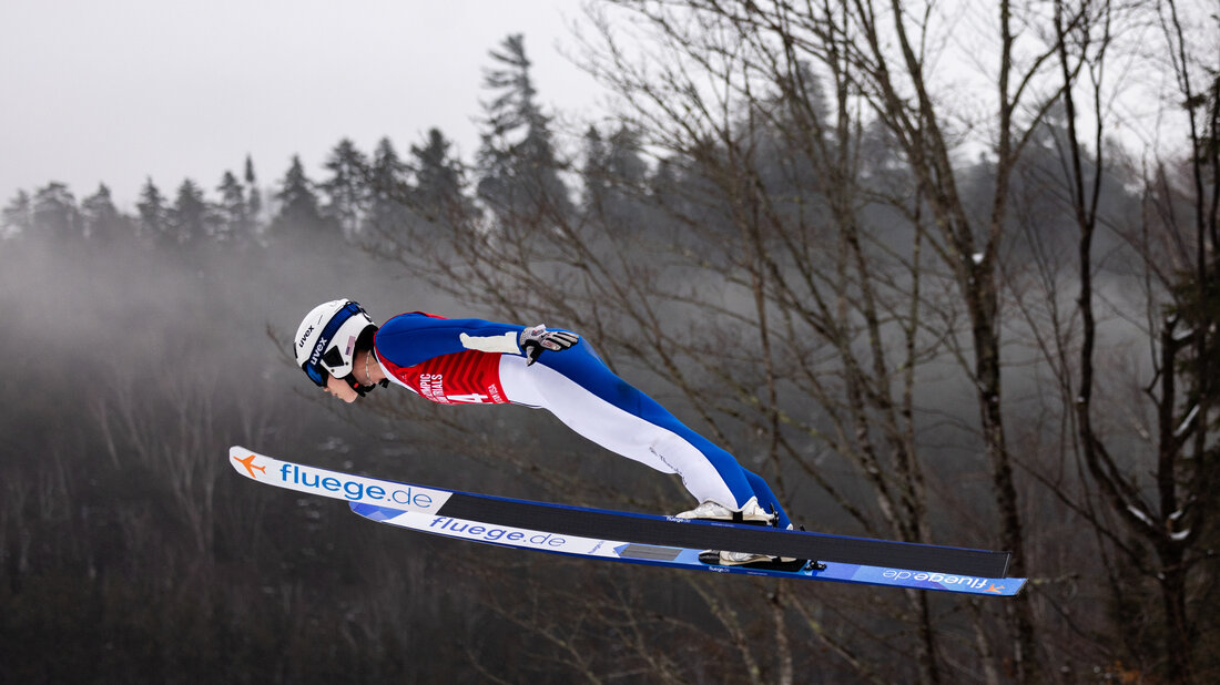 قفز التزلج (Ski Jumping)