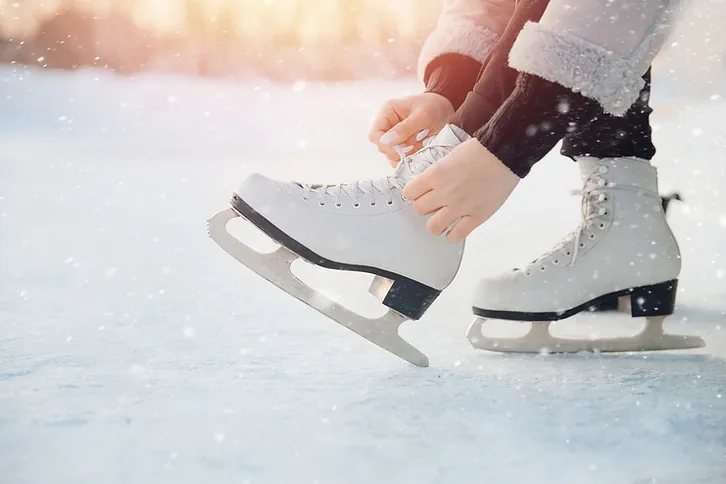 التزلج على الجليد (Ice Skating)